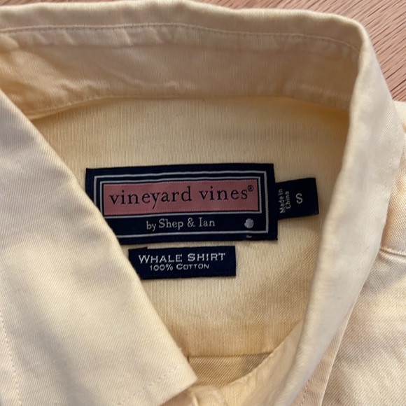 Vineyard Vines Whale Shirt Button Down Yellow - Picture 3 of 3